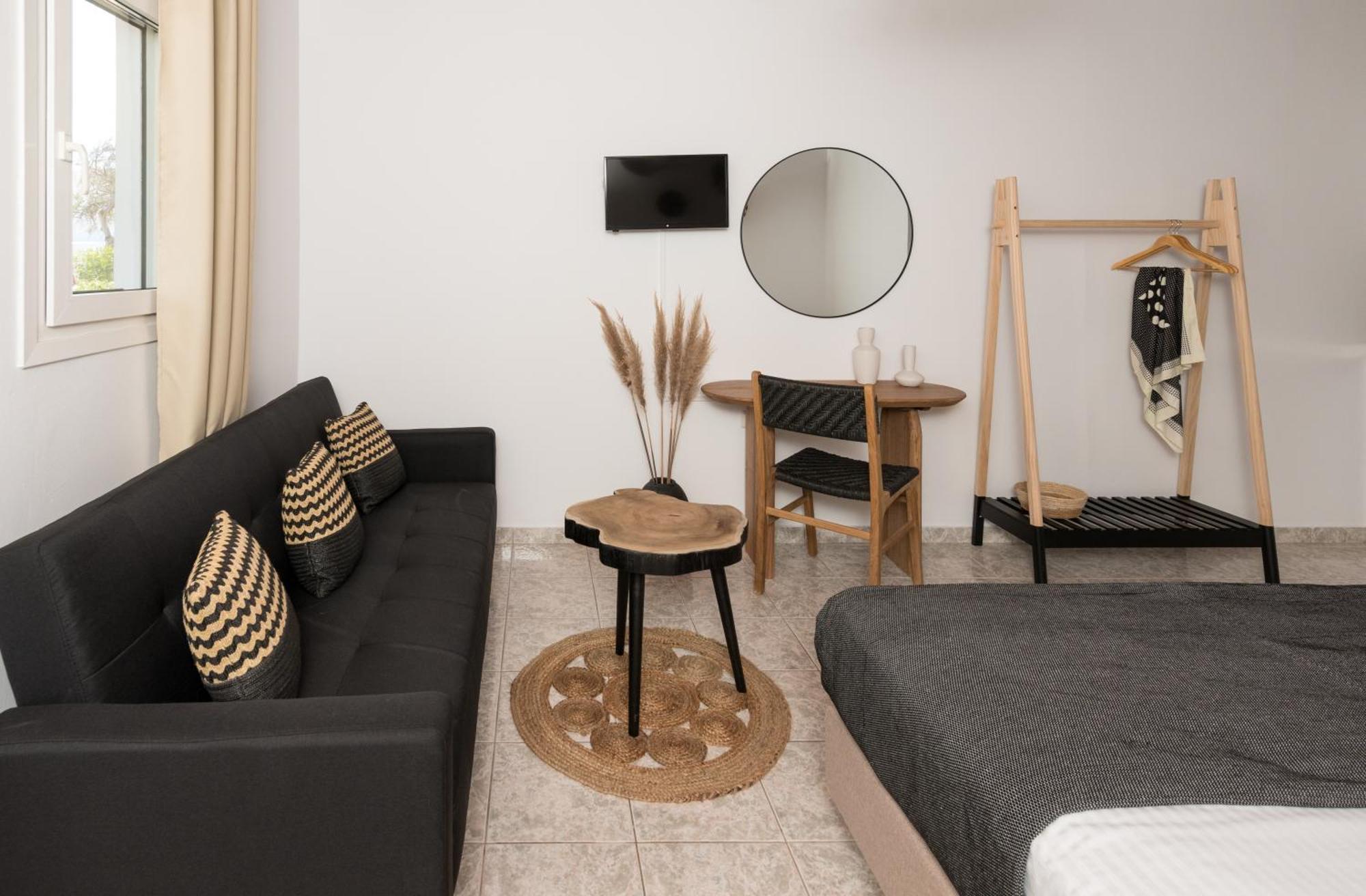 Kanelis Studios & Suites Mytakas 外观 照片