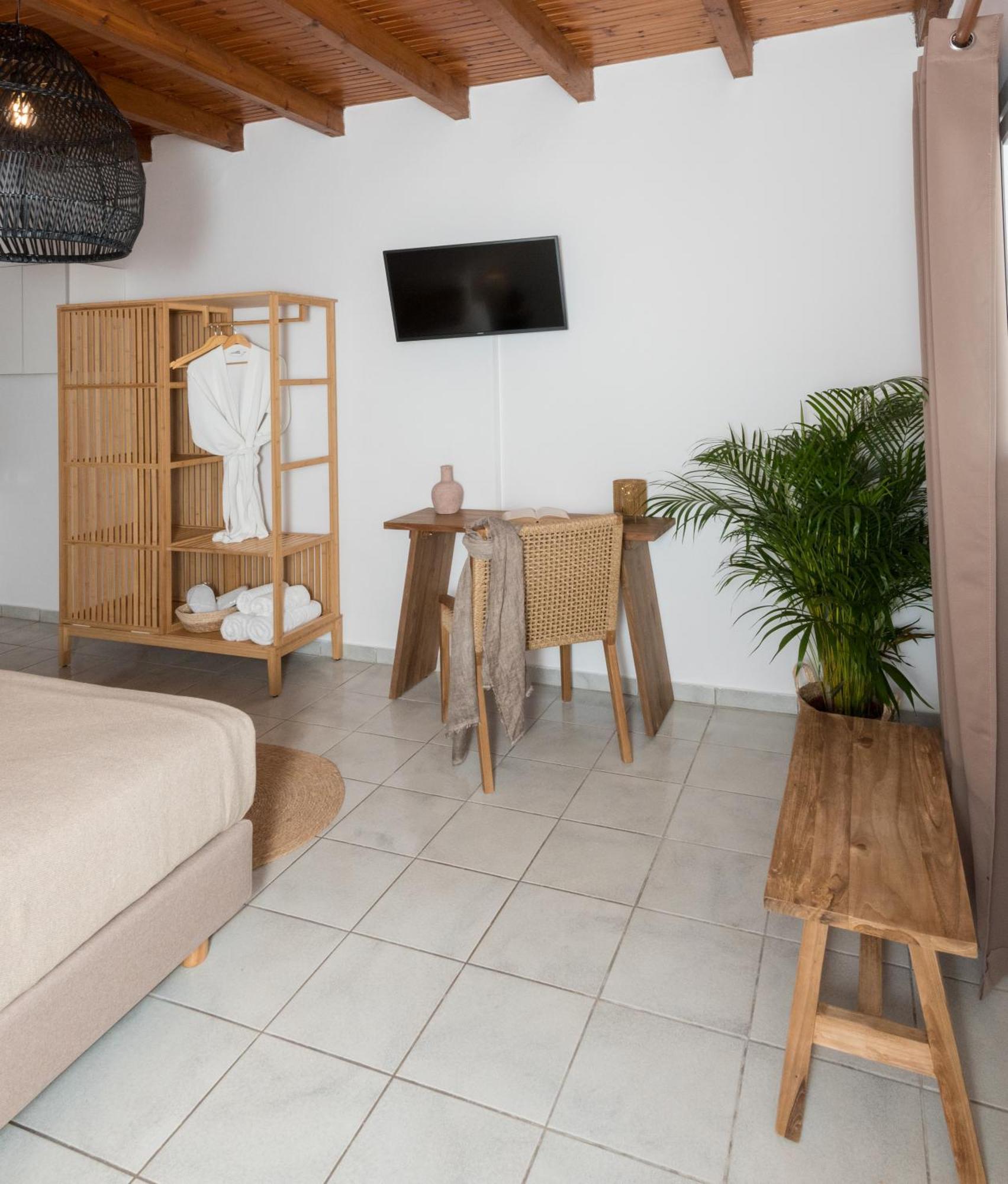Kanelis Studios & Suites Mytakas 外观 照片